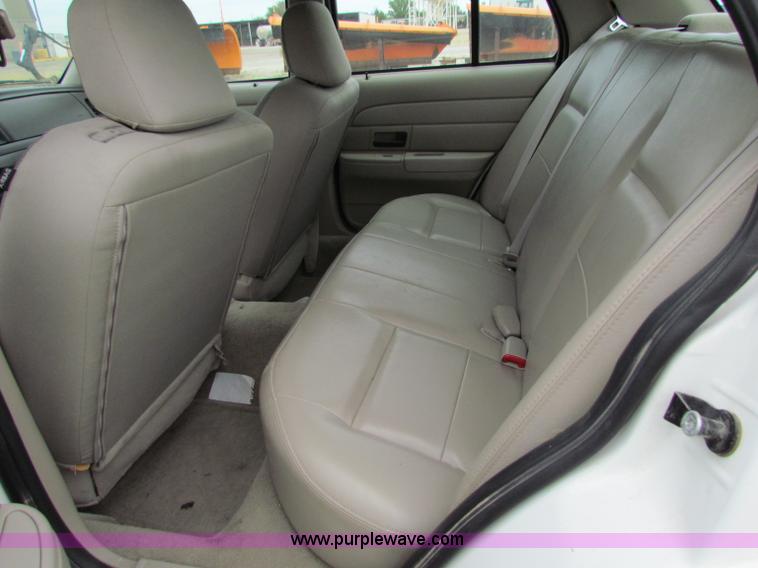 image for item G4147 2009 Ford Crown Victoria Police Interceptor