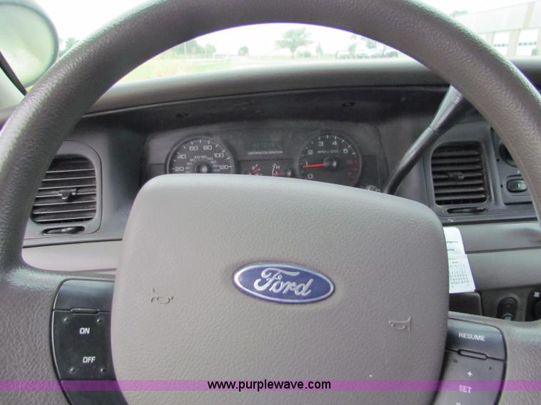 image for item G4147 2009 Ford Crown Victoria Police Interceptor