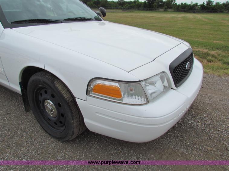 image for item G4147 2009 Ford Crown Victoria Police Interceptor