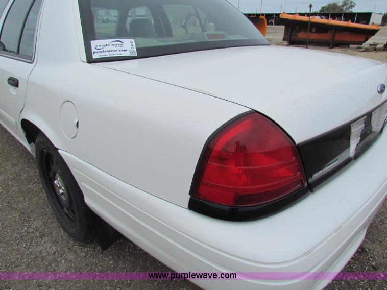 image for item G4147 2009 Ford Crown Victoria Police Interceptor