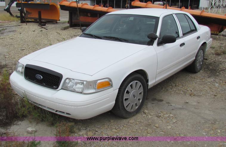 image for item G4149 2009 Ford Crown Victoria Police Interceptor