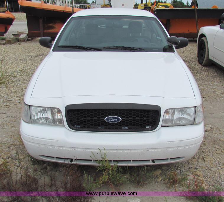 image for item G4149 2009 Ford Crown Victoria Police Interceptor