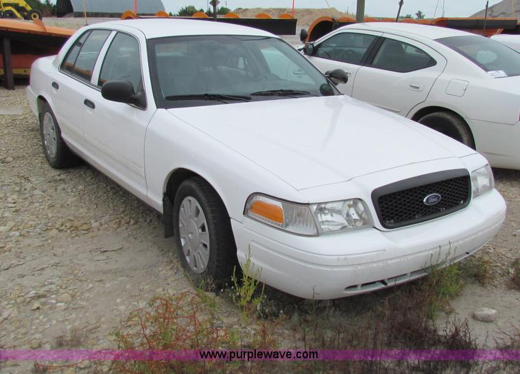 image for item G4149 2009 Ford Crown Victoria Police Interceptor