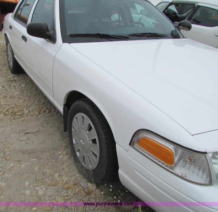 image for item G4149 2009 Ford Crown Victoria Police Interceptor