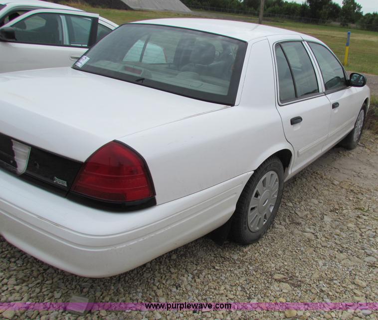 image for item G4149 2009 Ford Crown Victoria Police Interceptor