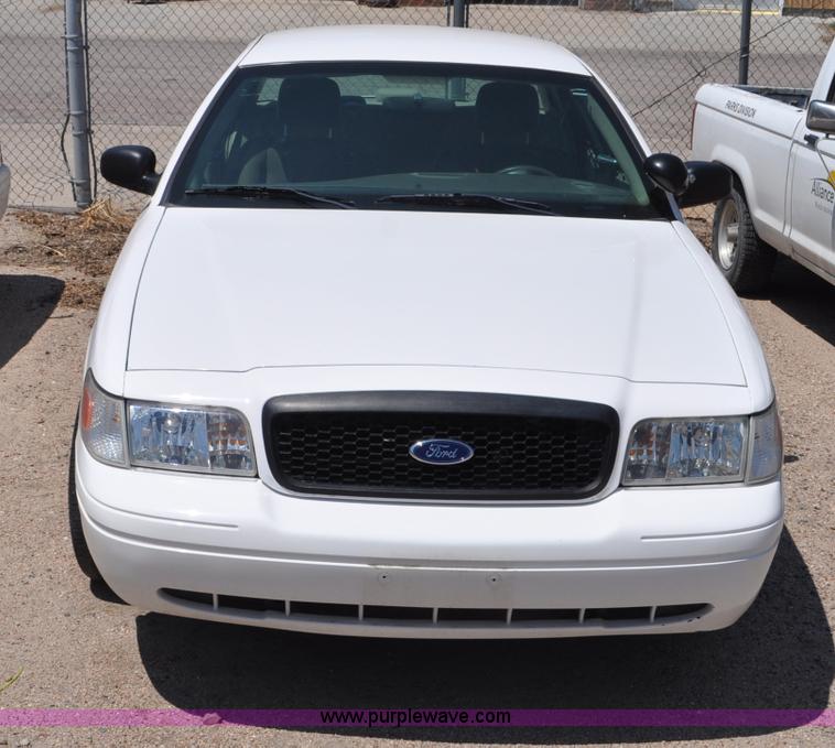 image for item G6061 2007 Ford Crown Victoria Police Interceptor