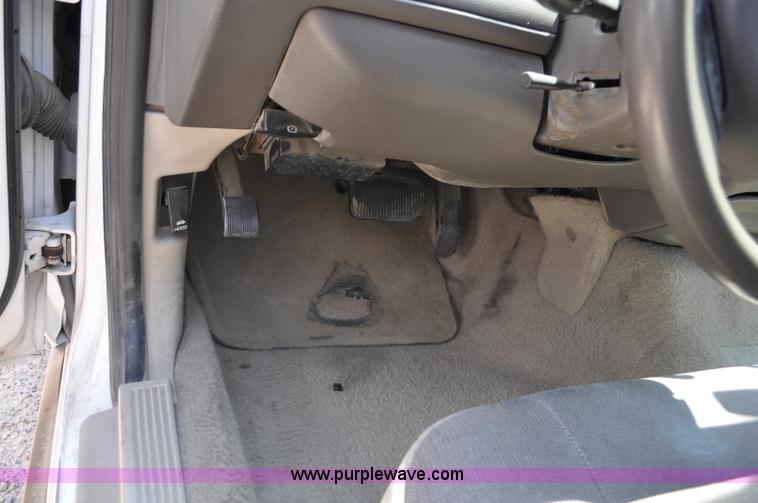 image for item G6061 2007 Ford Crown Victoria Police Interceptor