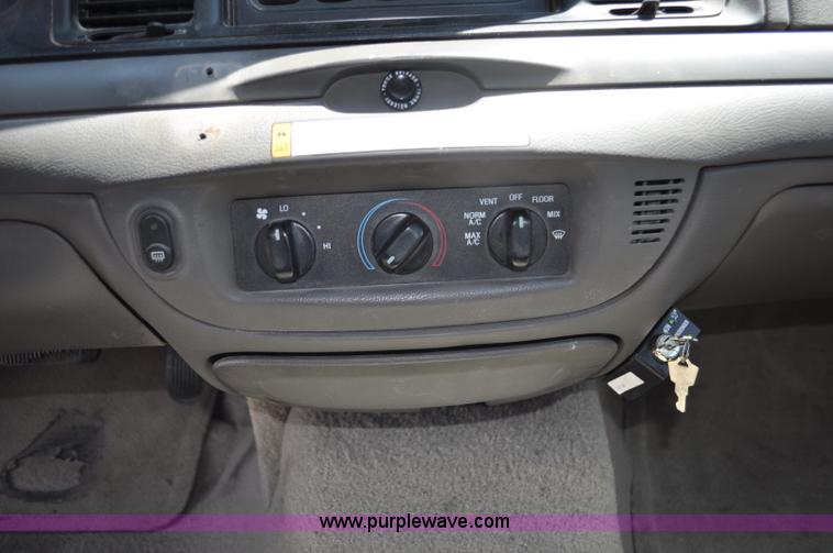 image for item G6061 2007 Ford Crown Victoria Police Interceptor