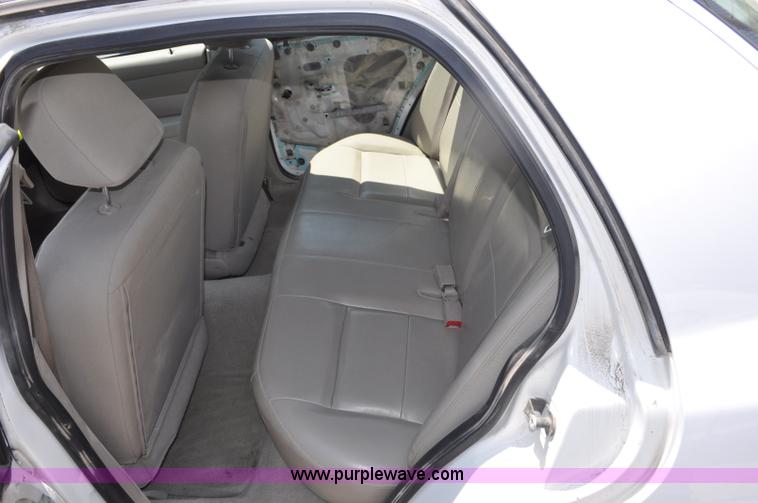 image for item G6061 2007 Ford Crown Victoria Police Interceptor