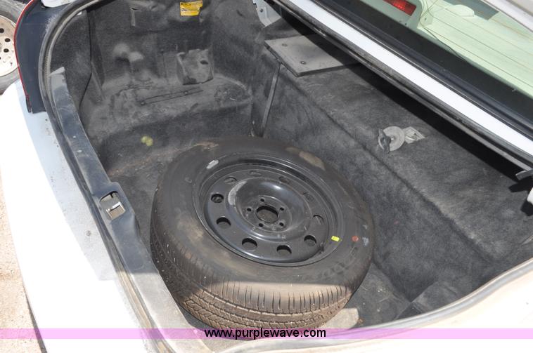 image for item G6061 2007 Ford Crown Victoria Police Interceptor