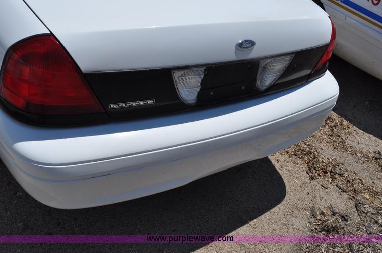 image for item G6061 2007 Ford Crown Victoria Police Interceptor