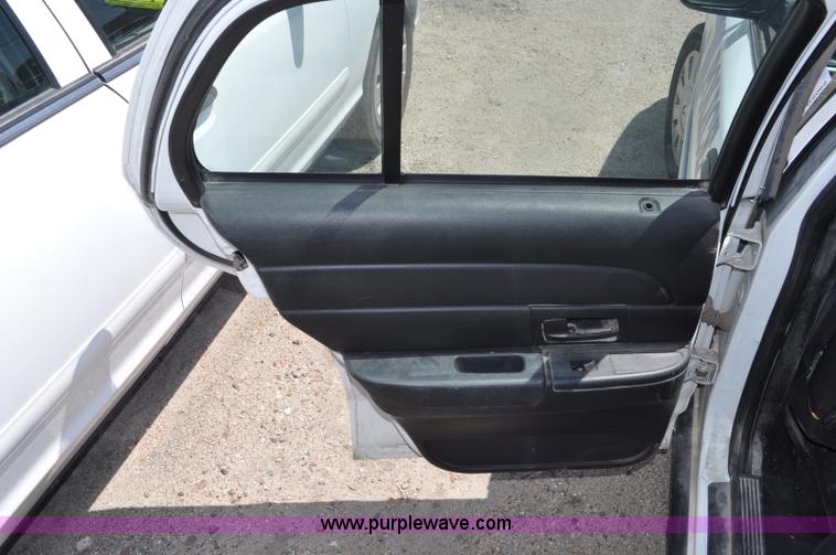 image for item G6062 2009 Ford Crown Victoria Police Interceptor