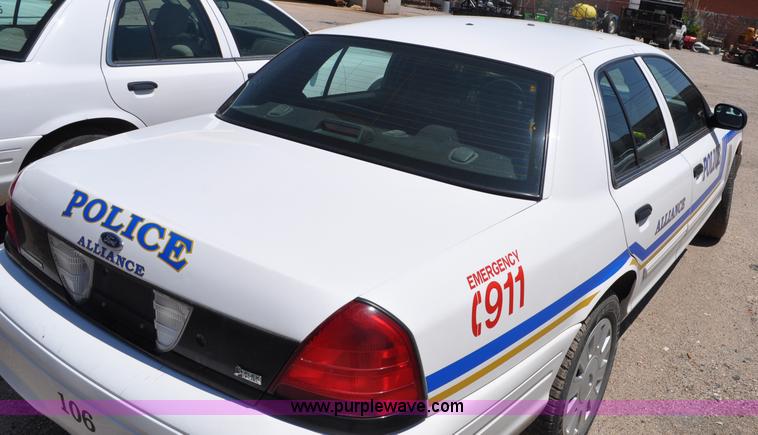 image for item G6062 2009 Ford Crown Victoria Police Interceptor