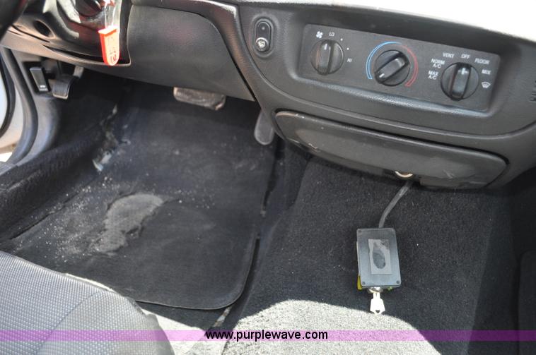 image for item G6063 2006 Ford Crown Victoria Police Interceptor