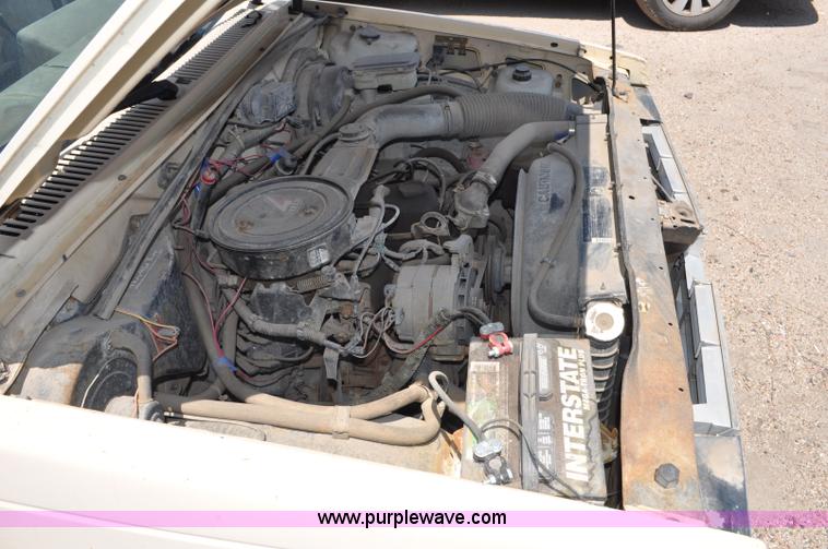 image for item G6064 1986 Chevrolet S10 pickup truck