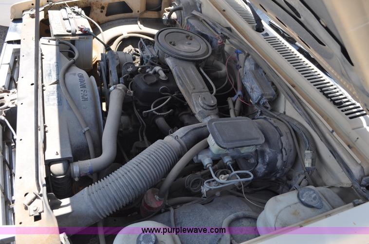 image for item G6064 1986 Chevrolet S10 pickup truck