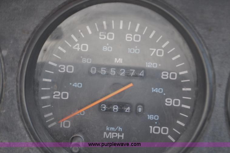 image for item G6065 1992 Dodge D250 pickup truck