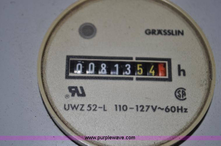 image for item G6068 1995 Bauer Breathing C-E3 air compressor