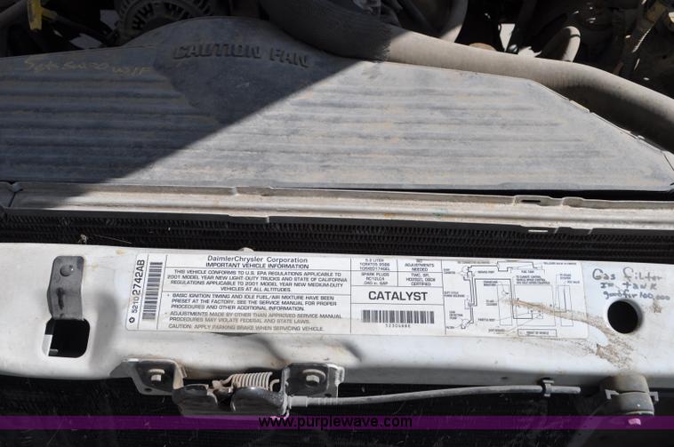 image for item G6070 2001 Dodge Ram 1500 pickup truck