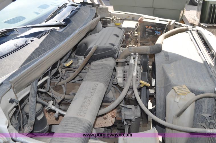 image for item G6070 2001 Dodge Ram 1500 pickup truck