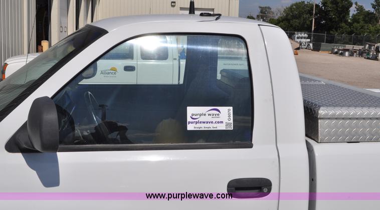 image for item G6070 2001 Dodge Ram 1500 pickup truck