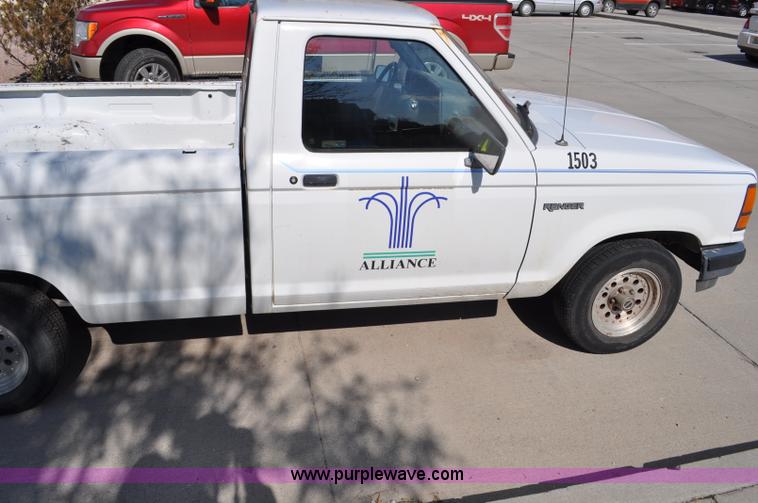 image for item G6071 1992 Ford Ranger pickup truck