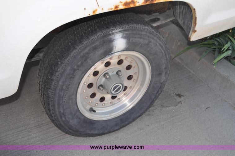 image for item G6071 1992 Ford Ranger pickup truck