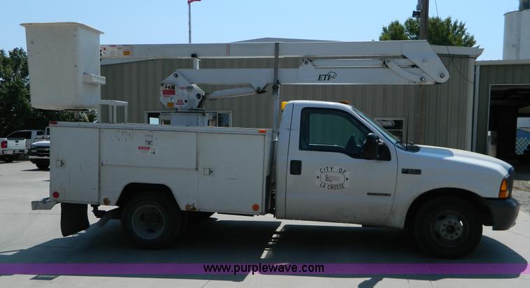 image for item G7997 1999 Ford F350 bucket truck