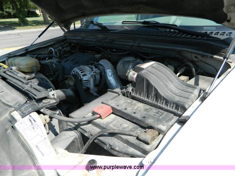 image for item G7997 1999 Ford F350 bucket truck