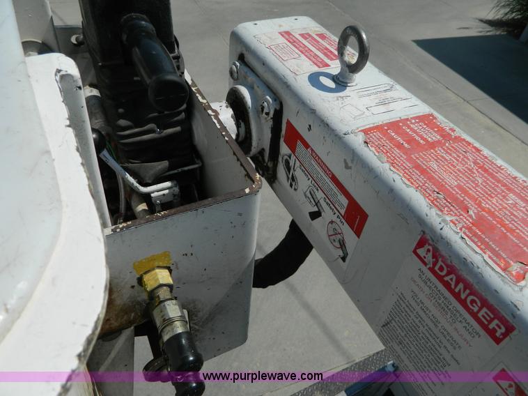 image for item G7997 1999 Ford F350 bucket truck