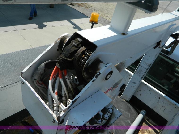 image for item G7997 1999 Ford F350 bucket truck