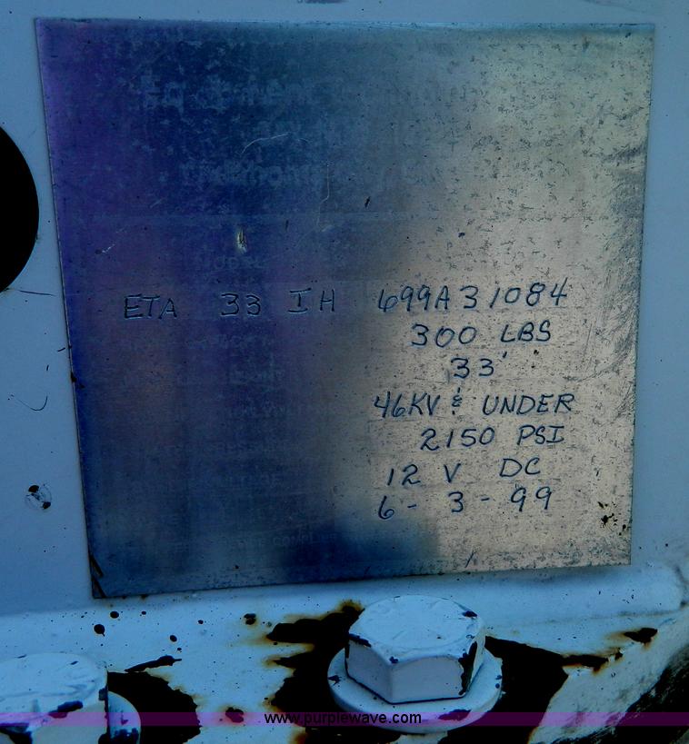 image for item G7997 1999 Ford F350 bucket truck