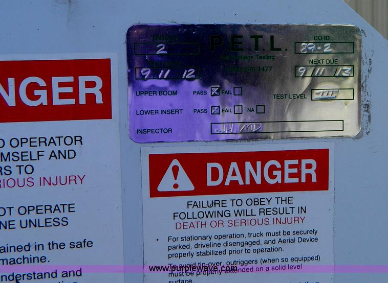 image for item G7997 1999 Ford F350 bucket truck