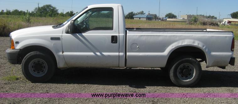 image for item H6395 2000 Ford F250 Super Duty XL pickup truck