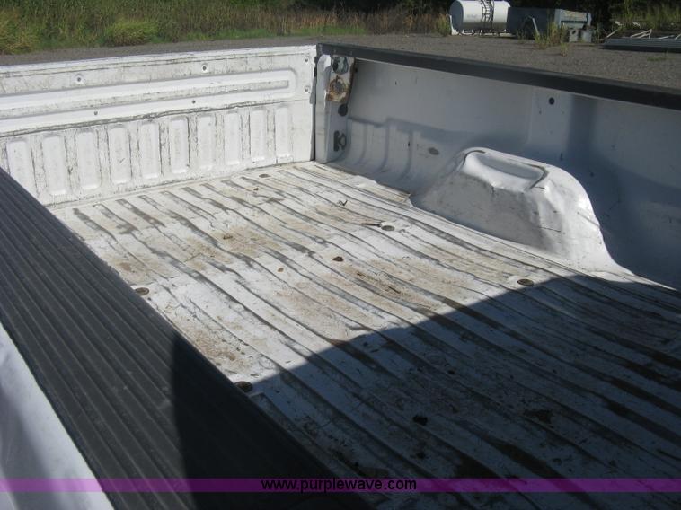 image for item H6395 2000 Ford F250 Super Duty XL pickup truck