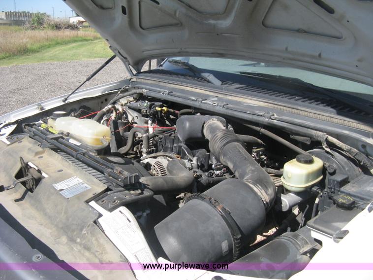 image for item H6395 2000 Ford F250 Super Duty XL pickup truck