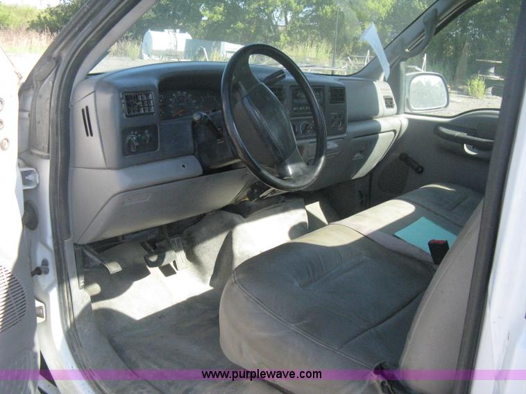 image for item H6396 2000 Ford F250 Super Duty XL pickup truck