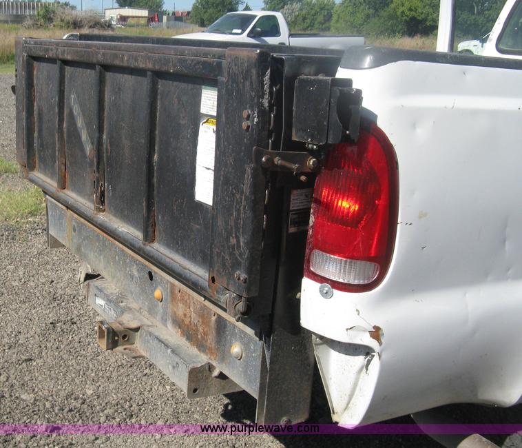 image for item H6396 2000 Ford F250 Super Duty XL pickup truck