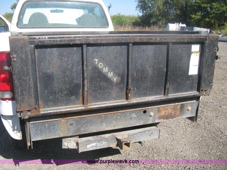 image for item H6396 2000 Ford F250 Super Duty XL pickup truck