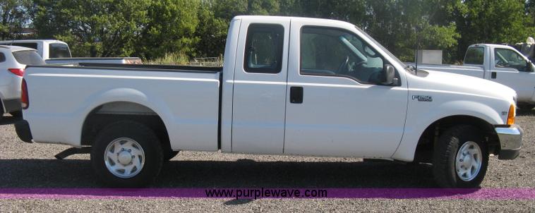 image for item H6397 1999 Ford F250 Super Duty SuperCab pickup truck