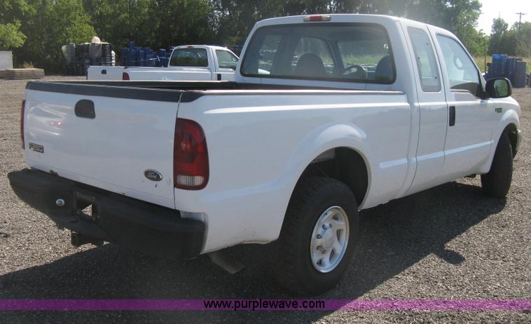 image for item H6397 1999 Ford F250 Super Duty SuperCab pickup truck