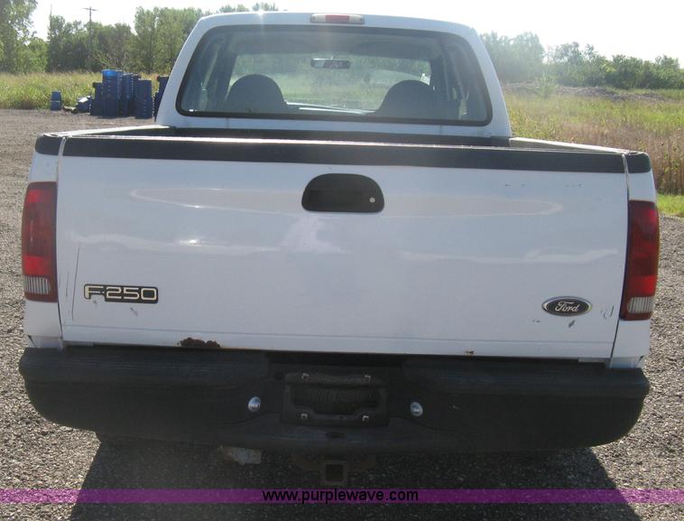 image for item H6397 1999 Ford F250 Super Duty SuperCab pickup truck