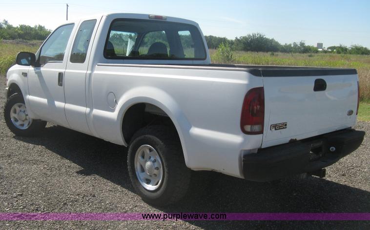image for item H6397 1999 Ford F250 Super Duty SuperCab pickup truck