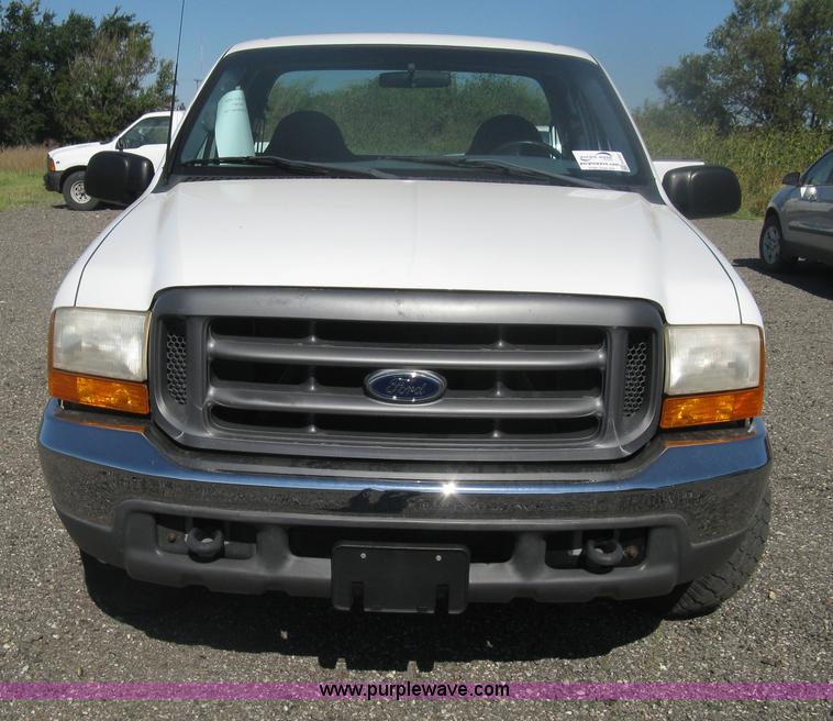 image for item H6397 1999 Ford F250 Super Duty SuperCab pickup truck