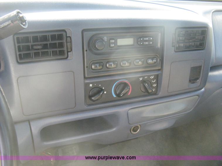 image for item H6397 1999 Ford F250 Super Duty SuperCab pickup truck