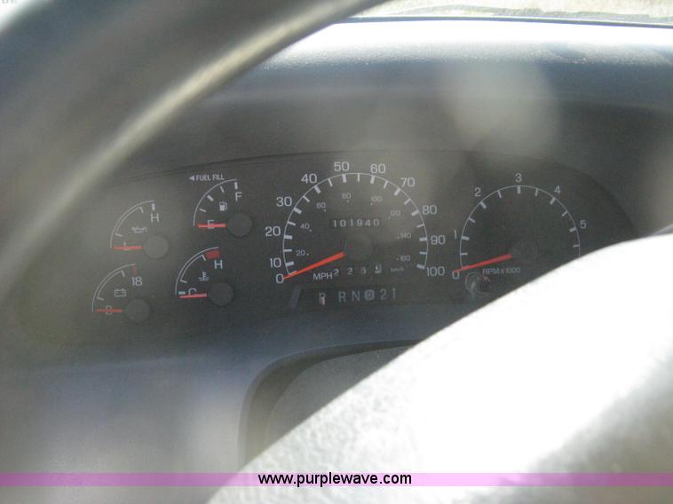 image for item H6397 1999 Ford F250 Super Duty SuperCab pickup truck