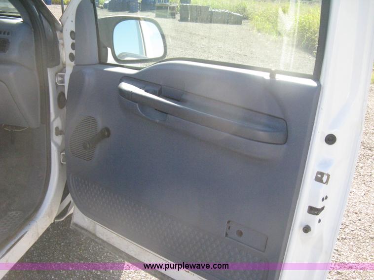 image for item H6397 1999 Ford F250 Super Duty SuperCab pickup truck