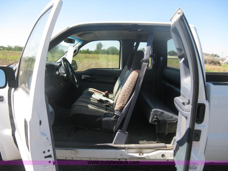 image for item H6397 1999 Ford F250 Super Duty SuperCab pickup truck