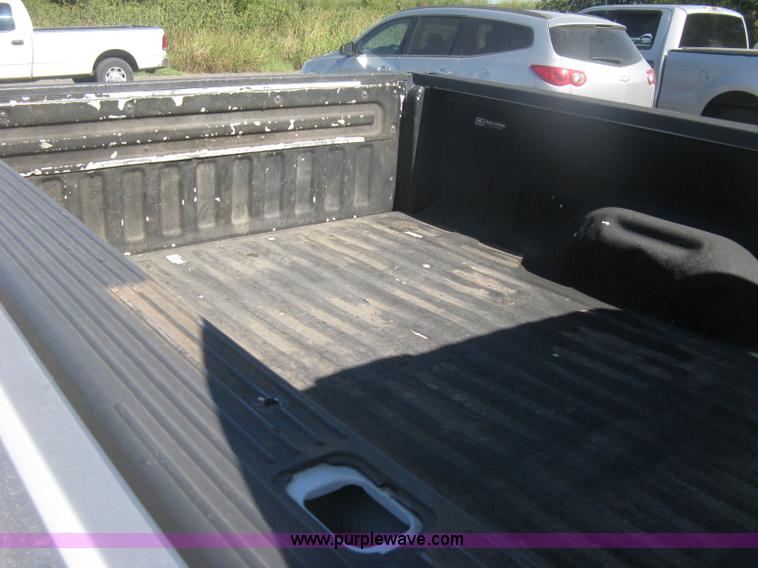 image for item H6397 1999 Ford F250 Super Duty SuperCab pickup truck