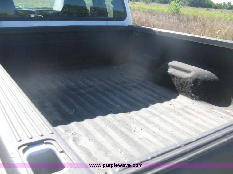 image for item H6397 1999 Ford F250 Super Duty SuperCab pickup truck